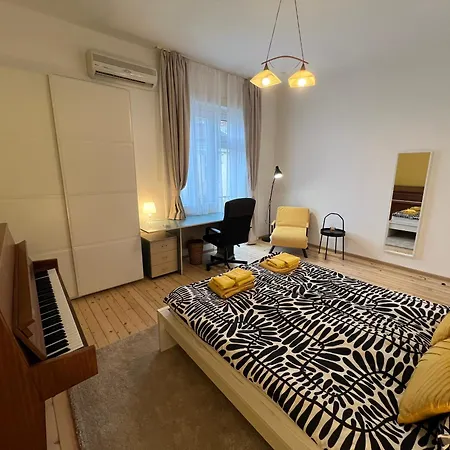 Florence Family 2bdr - Min From Serdika W Wifi Apartment Sofia