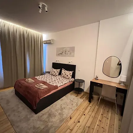 Florence Family 2bdr - Min From Serdika W Wifi Apartment Sofia